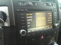 Как заменить штатную магнитолу на VW Touareg 1 GP рестайлинг 2006-2010 годов выпуска