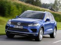 Изменившийся внешний вид и возможности автомобиля Volkswagen Touareg второго поколения после фейслифтинга выпуска 2014-2018 годов: какие коробки передач были установлены?